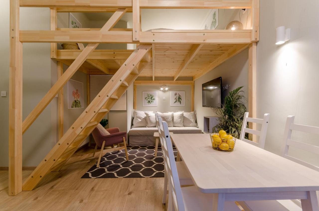 Cosy In Party District Ak20s Apartment *
